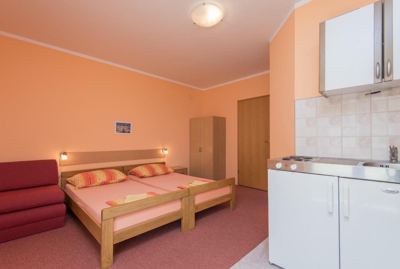 Apartmani Villa Lidija Orebić Εξωτερικό φωτογραφία